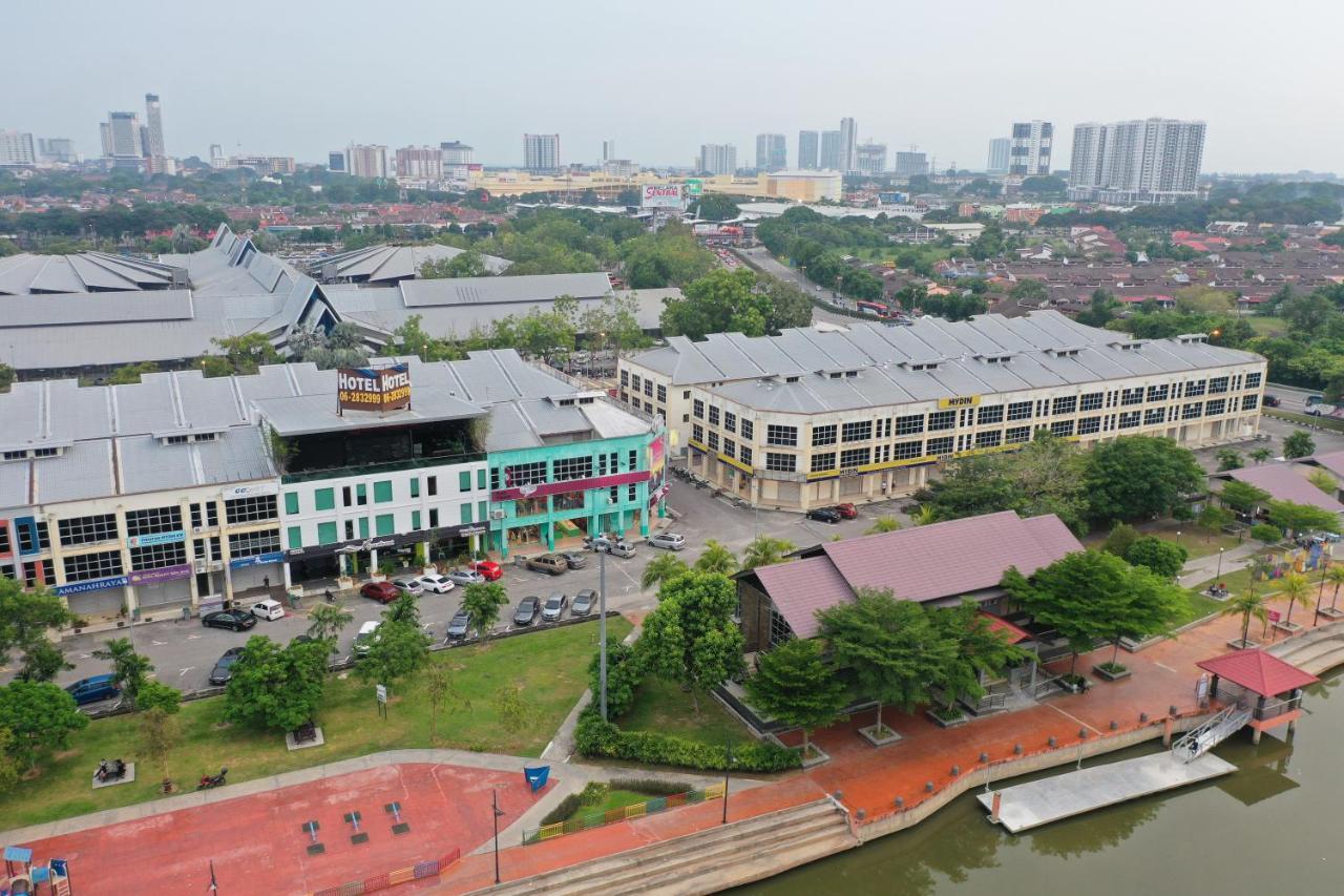 Riverfront Boutique Hotel 말라카 외부 사진